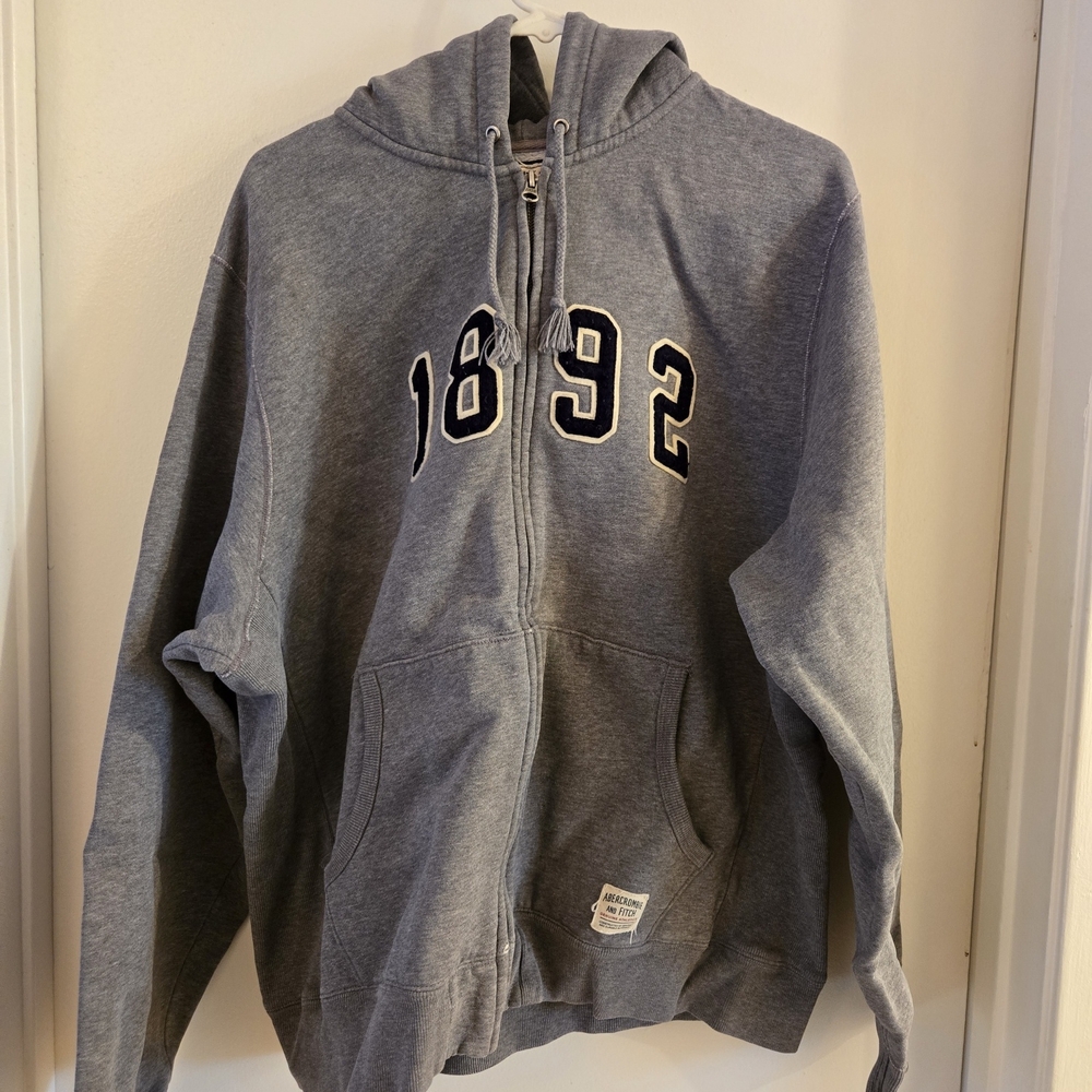 Vintage Women Abercrombie & Fitch Gray Zip Up Hoodie